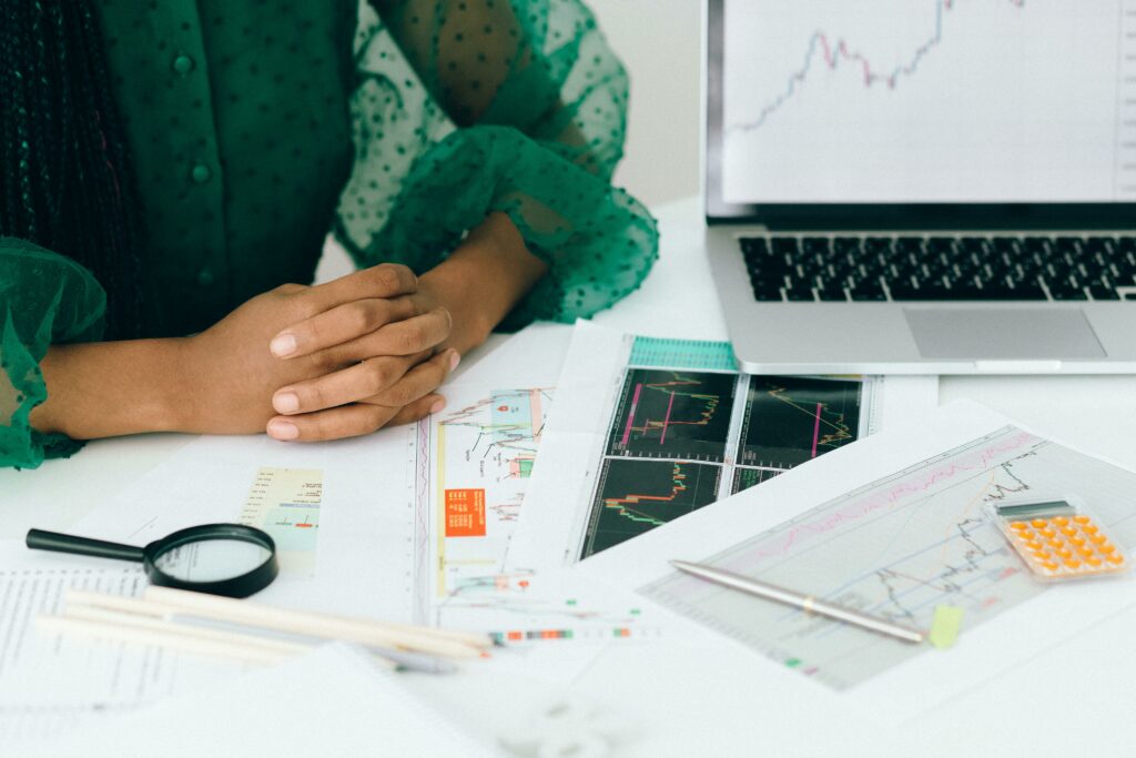 how to sell and make money on amazon