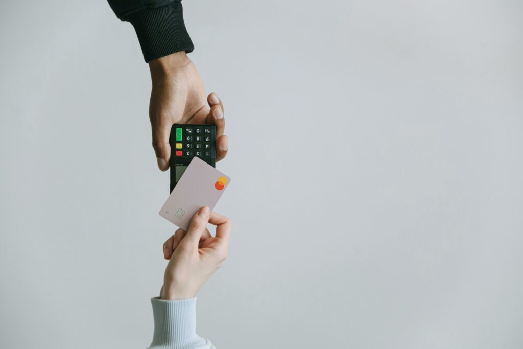 how to make money selling in amazon